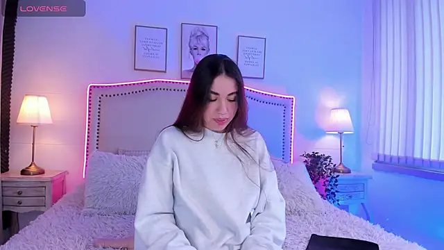 Hanna klover online show from June 2026 02:01:02 PM