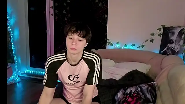 AnthonyCuutie online show from April 2026 05:46:01 AM