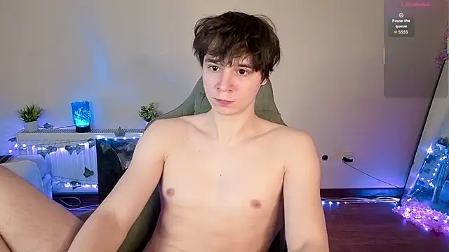 AnthonyCuutie online show from May 2026 05:40:02 AM