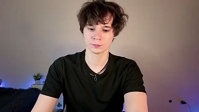 AnthonyCuutie online show from June 2026 05:40:02 AM