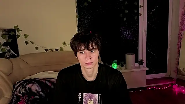 AnthonyCuutie online show from March 2026 08:08:01 PM