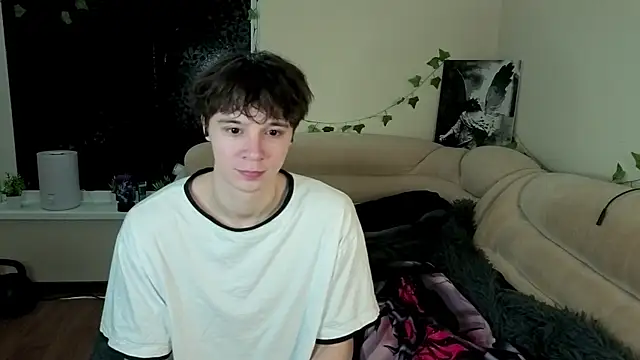 AnthonyCuutie online show from April 2026 06:42:01 AM