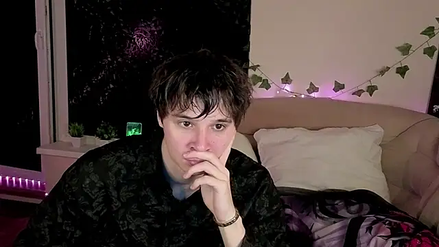 AnthonyCuutie online show from April 2026 05:59:02 PM