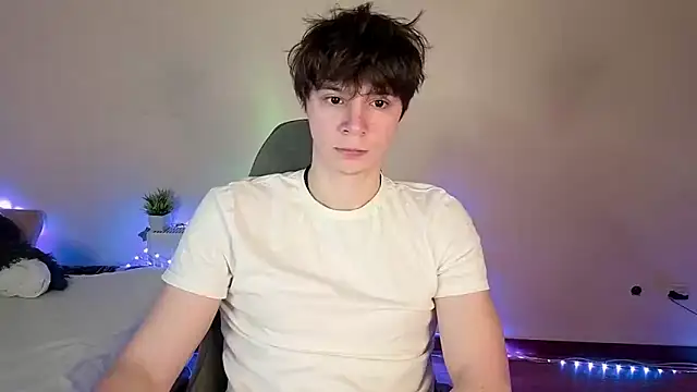 AnthonyCuutie online show from May 2026 09:40:02 AM