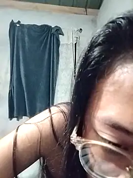 Snapshot of angelpinay44 chatting on April 2026 04:46:02 PM angelpinay44 online show from April 2026 04:46:02 PM