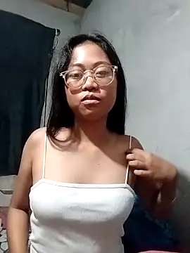 Snapshot of angelpinay44 chatting on April 2026 04:44:02 PM angelpinay44 online show from April 2026 04:44:02 PM