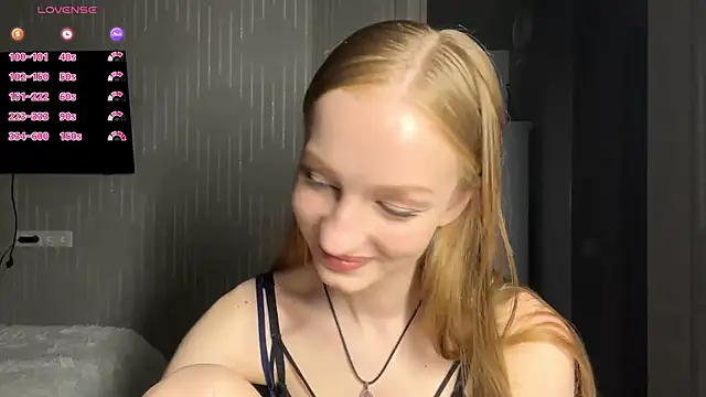 Anika Socutehe online show from May 2026 07:07:02 PM