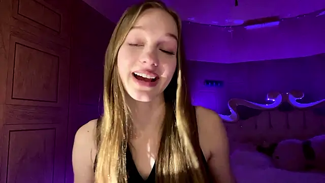 Anika Socutehe online show from March 2026 04:26:02 PM