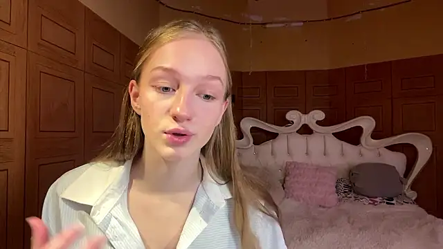 Anika Socutehe online show from March 2026 08:49:02 AM