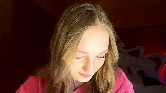 Anika Socutehe online show from April 2026 08:11:01 PM