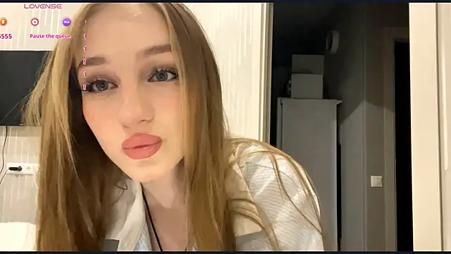 Snapshot of Anika_Socutehe chatting on June 2026 07:15:01 PM Anika Socutehe online show from June 2026 07:15:01 PM