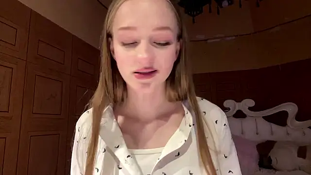 Anika Socutehe online show from March 2026 01:36:01 PM