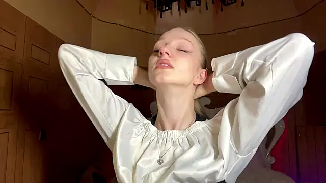 Anika Socutehe online show from March 2026 04:51:01 PM