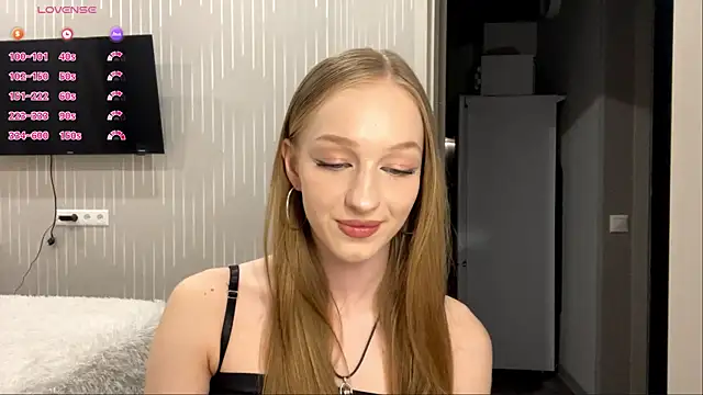Anika Socutehe online show from May 2026 08:08:01 PM