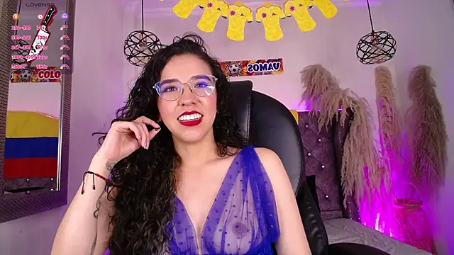 Snapshot of Amara_Davis1 chatting on July 2026 06:47:02 AM Amara Davis1 online show from July 2026 06:47:02 AM