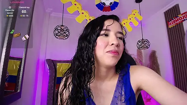 Snapshot of Amara_Davis1 chatting on June 2026 05:04:02 AM Amara Davis1 online show from June 2026 05:04:02 AM