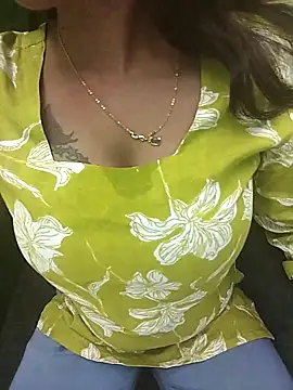 Tinaa baby online show from May 2026 06:34:02 PM