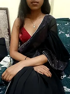 MAYA BED GIRL online show from April 2026 07:26:02 AM