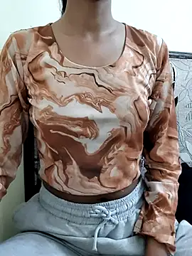 MAYA BED GIRL online show from March 2026 01:28:01 AM