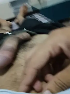 shybullggn online show from May 2026 04:28:02 PM