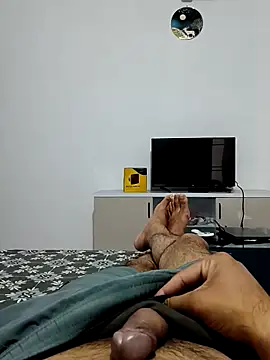 shybullggn online show from May 2026 12:20:01 PM