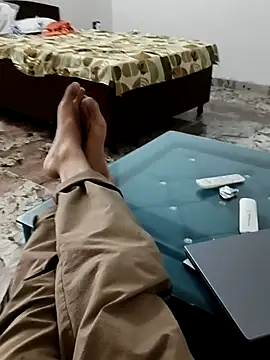 shybullggn online show from May 2026 06:27:01 AM