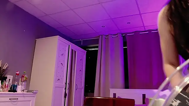 1rosell online show from April 2026 06:05:01 AM