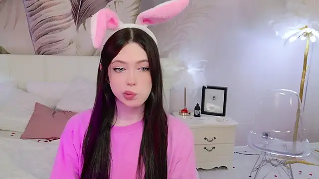 lizzy wells online show from March 2026 09:00:01 PM