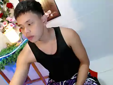 Snapshot of Baby_Maxxx chatting on May 2026 05:13:01 AM Baby Maxxx online show from May 2026 05:13:01 AM