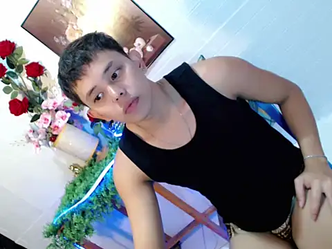 Snapshot of Baby_Maxxx chatting on June 2026 01:44:02 PM Baby Maxxx online show from June 2026 01:44:02 PM