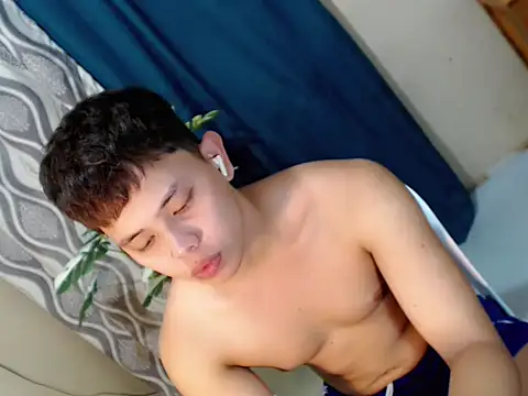 Snapshot of Baby_Maxxx chatting on July 2026 05:42:02 PM Baby Maxxx online show from July 2026 05:42:02 PM
