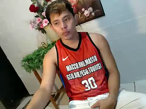 Snapshot of Baby_Maxxx chatting on May 2026 06:27:01 PM Baby Maxxx online show from May 2026 06:27:01 PM