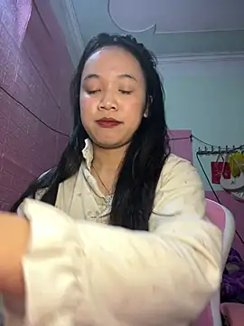 Leeeeiu online show from March 2026 04:58:02 PM