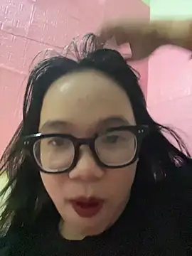 Leeeeiu online show from May 2026 05:05:01 PM