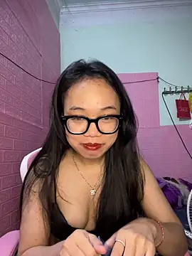 Leeeeiu online show from March 2026 03:18:02 PM