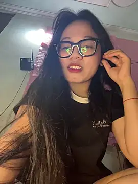 Leeeeiu online show from May 2026 03:16:01 PM