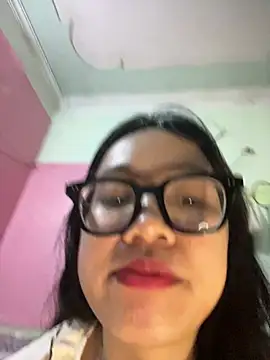 Leeeeiu online show from March 2026 03:13:01 PM