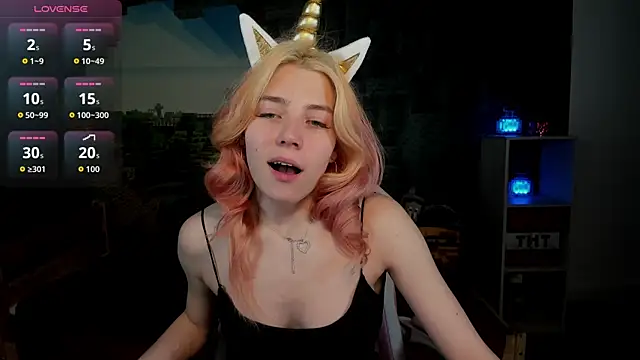 RosaFowler online show from April 2026 09:49:01 AM