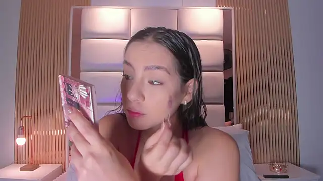 Snapshot of Megaan_Rousee chatting on March 2026 11:45:01 AM Megaan Rousee online show from March 2026 11:45:01 AM