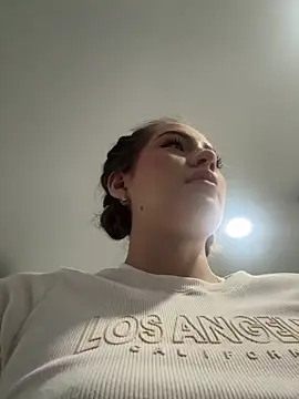 Snapshot of Megaan_Rousee chatting on March 2026 11:32:02 AM Megaan Rousee online show from March 2026 11:32:02 AM