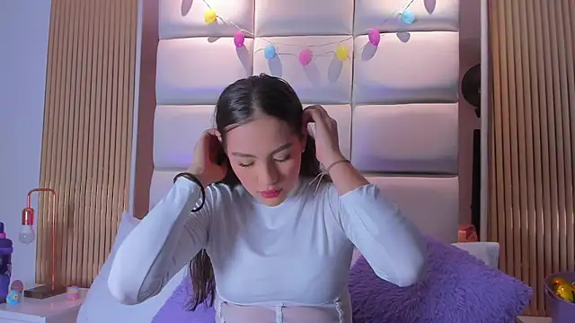 Snapshot of Megaan_Rousee chatting on April 2026 11:49:02 AM Megaan Rousee online show from April 2026 11:49:02 AM