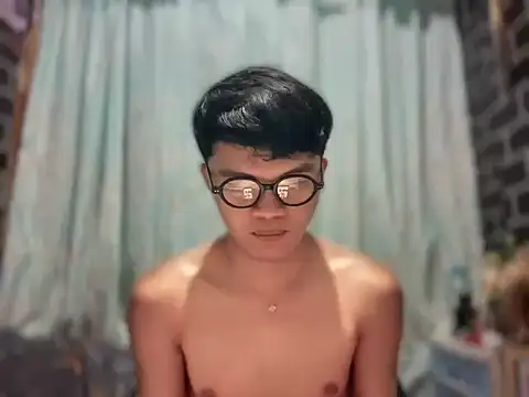 Snapshot of petiteasianxxx chatting on February 2026 12:38:01 PM petiteasianxxx online show from February 2026 12:38:01 PM