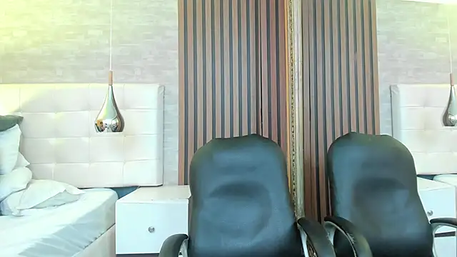 AbbyLoius online show from April 2026 02:20:01 PM