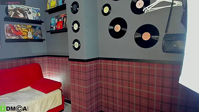 KiittieX online show from April 2026 07:36:01 AM