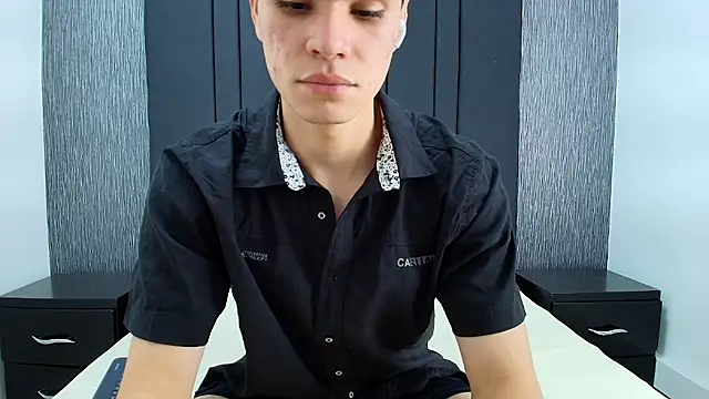 ZANE EVANS online show from March 2026 01:02:02 PM