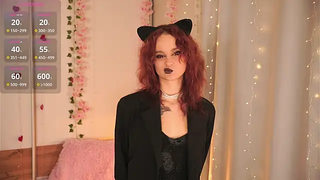 Snapshot of RedWingsAir chatting on March 2026 04:18:02 PM RedWingsAir online show from March 2026 04:18:02 PM