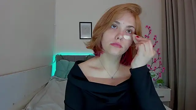 DellaRows online show from April 2026 05:42:01 AM