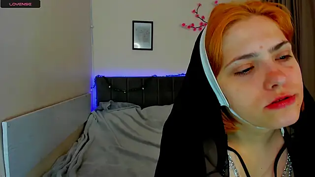 DellaRows online show from May 2026 05:51:01 AM