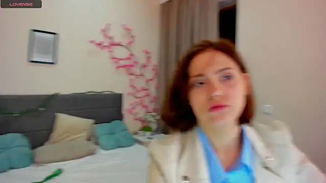 DellaRows online show from May 2026 11:49:01 AM