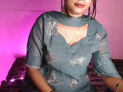 Snapshot of Niya_thakur chatting on June 2026 05:58:02 AM Niya thakur online show from June 2026 05:58:02 AM
